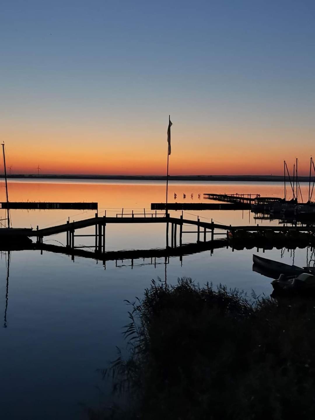 Seeliebe, 300 Meter Zum Wasser, Mit Terrasse Und Garten เลมบรุค ภายนอก รูปภาพ